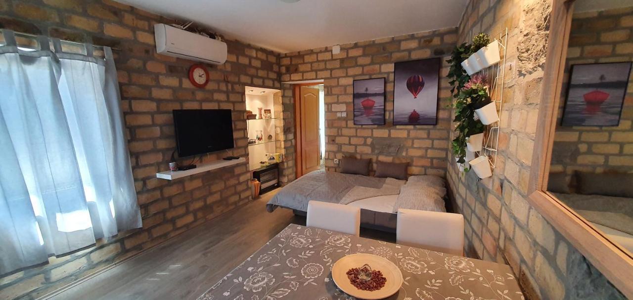 Bakina Kuca Apartment โกลูบาค ภายนอก รูปภาพ