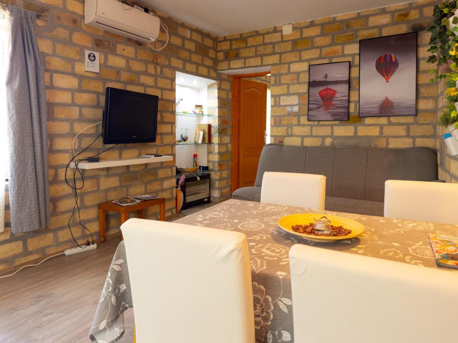 Bakina Kuca Apartment โกลูบาค ภายนอก รูปภาพ
